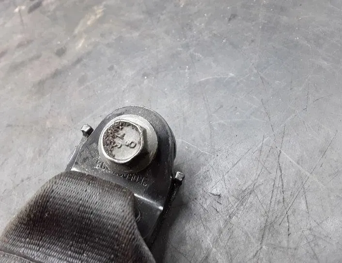 HYUNDAI Sonata 4 generation (1998-2012) Застежка сиденья задняя левая 2K05087295 25502703