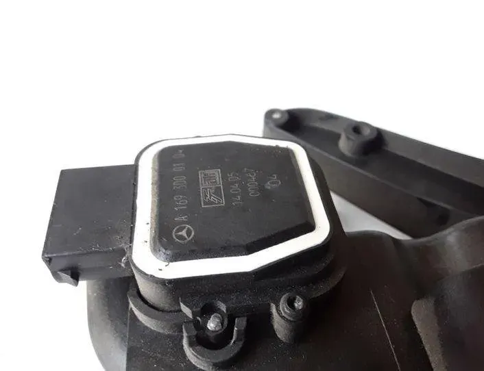 MERCEDES-BENZ A-Class W169 (2004-2012) Throttle Pedal A1693000104 25502962