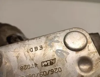 BMW X6 E71/E72 (2008-2012) Držiak olejového filtra 7788453 25554599