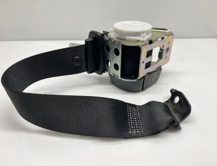 BMW X3 F25 (2010-2017) Pravý zadný bezpečnostný pás 15379,33031530C 25559386