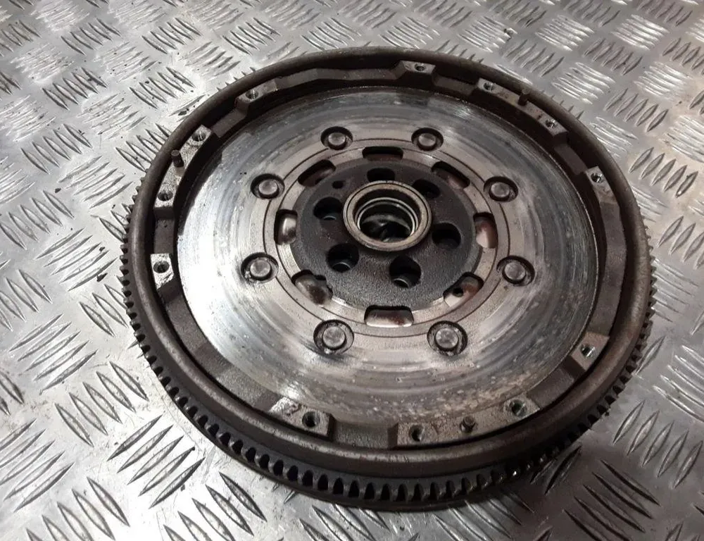 AUDI TT 8N (1998-2006) Distribution intermediate gear 33830354