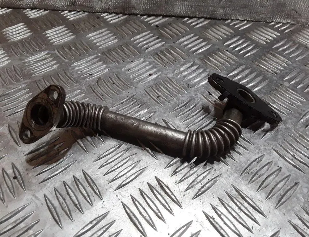 OPEL Zafira B (2005-2010) Трубка смазки турбины 55198682 33832060