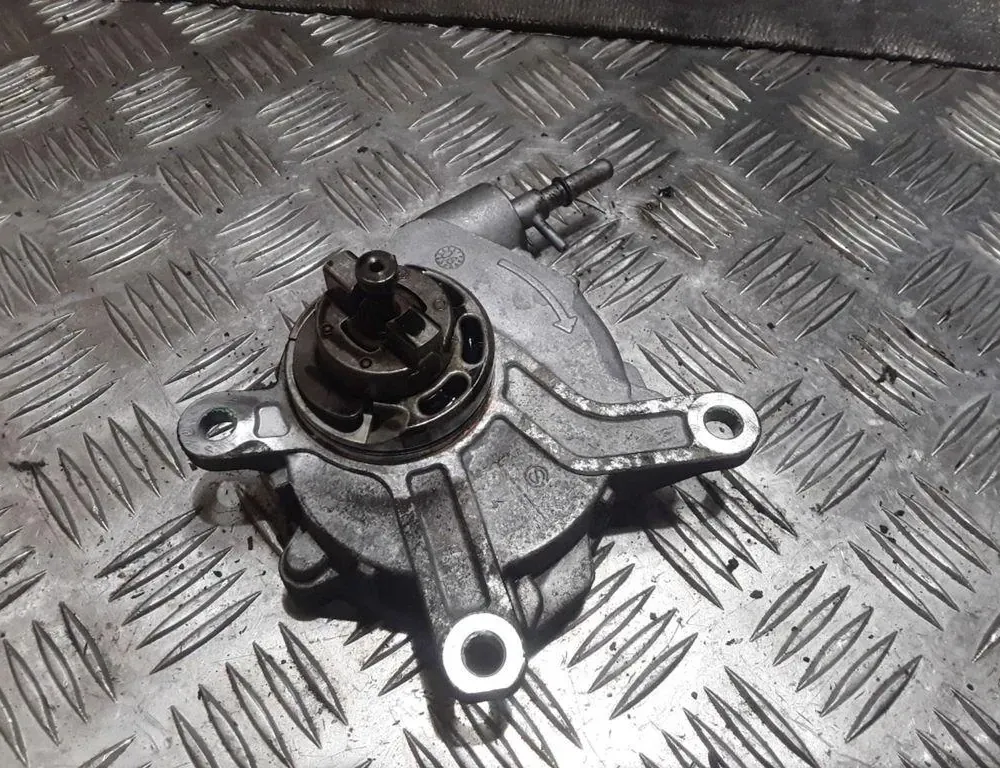 TOYOTA Corolla Verso 1 generation (2001-2009) Vacuum Pump 10100663 33833505