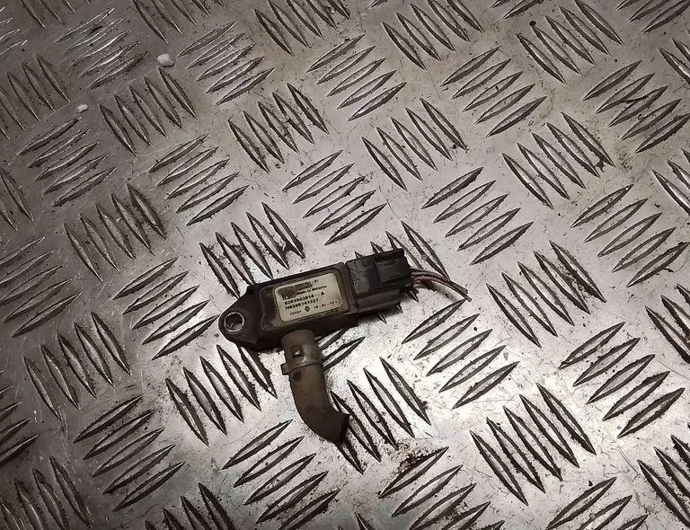 RENAULT Scenic 2 generation (2003-2010) Датчик давления DPF 8201043914a 33838529