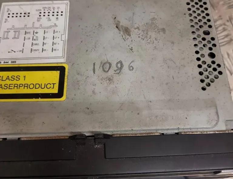 VOLKSWAGEN Caddy 3 generation (2004-2015) Music Player With GPS 1K0035191D 33839425