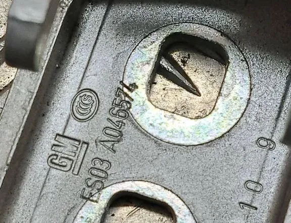 OPEL Insignia A (2008-2016) Rear Right Door Hinge A046574 33839547