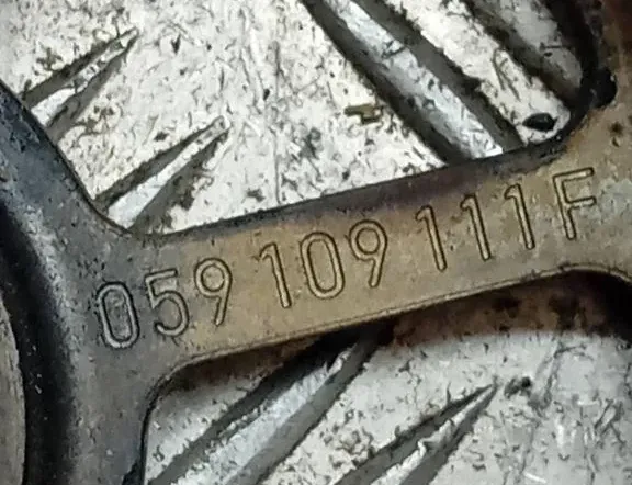 AUDI A6 allroad C5 (2000-2006) Sacia remeňová koleso 059109111F 33840893