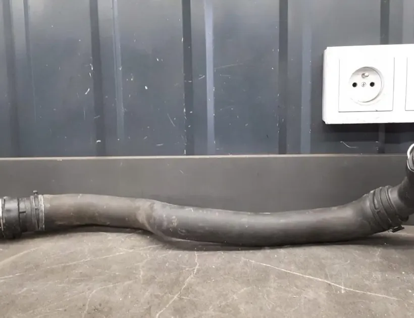 AUDI A4 B8/8K (2011-2016) Coolant Hose Pipe 8W0122101BH 30179705