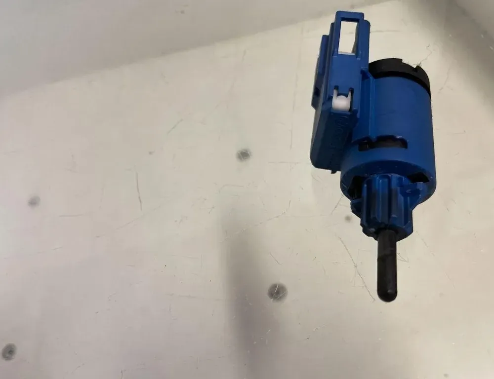 AUDI A6 C6/4F (2004-2011) Датчик педали сцепления 1J0927189F 33209491