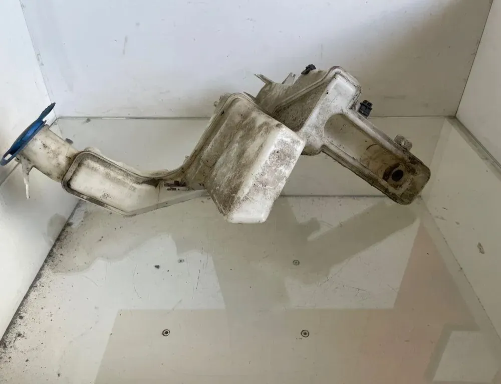 VOLKSWAGEN Passat B7 (2010-2015) Бачок омывателя 3C0955453 33211709