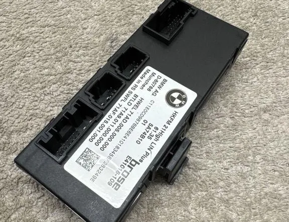 BMW X5 G05/G18 (2018-2024) Bootlid Control Unit 5A74B10 33502731