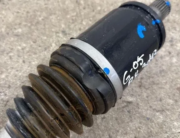 BMW X5 G05/G18 (2018-2024) Ľavý predný hnací hriadeľ 8486201 33533983