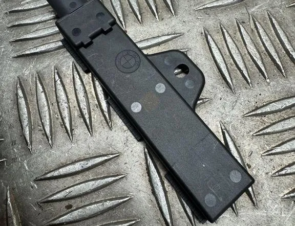 BMW X7 G07 (2018-2024) Keyless Entry Antenna 5A1D0B201 33551300