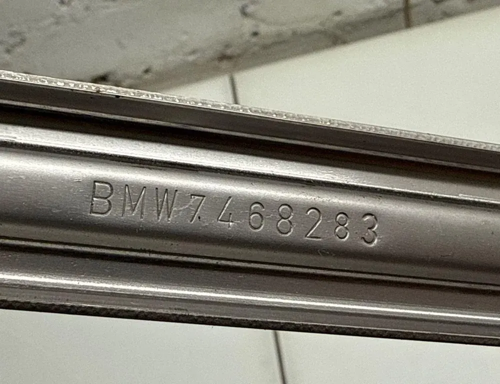 BMW X7 G07 (2018-2024) Fuel Tank Holder 7468283 33551318