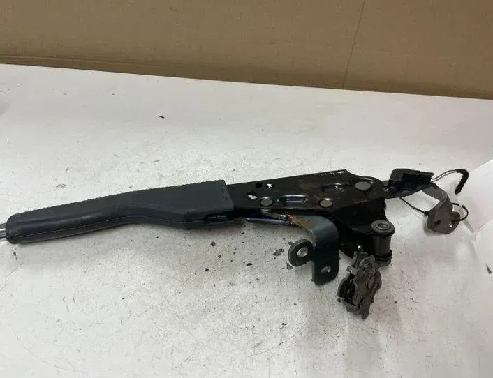 SKODA Superb 1 generation (2001-2008) Mechanizmus parkovacej brzdy 27070134