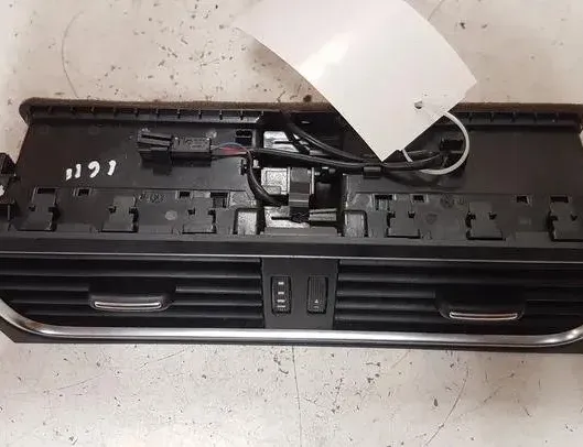 AUDI A4 B8/8K (2011-2016) Вентиляционные отверстия центральной консоли 06485006,8T1820951C 27105784