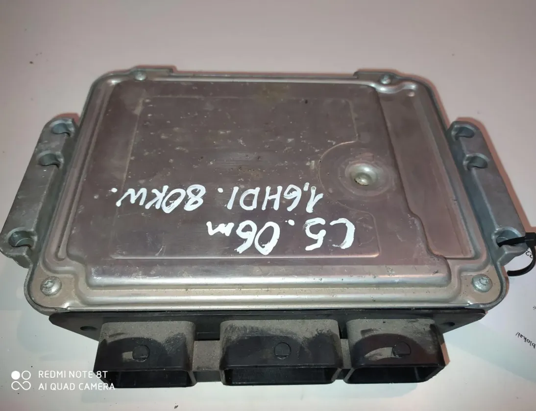 CITROËN C5 1 generation (2001-2008) Engine Control Unit ECU 0281011561 28604374
