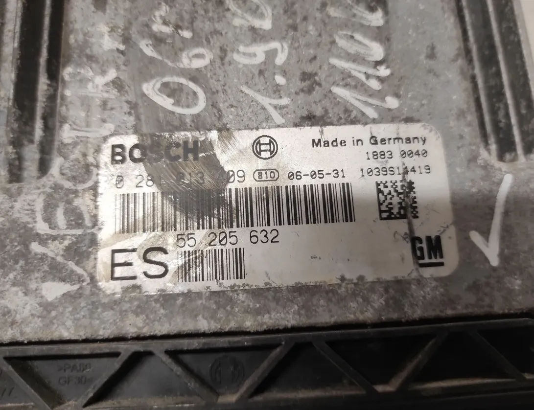 OPEL Vectra C (2002-2005) Riadiaca jednotka motora 0281013409 28604414