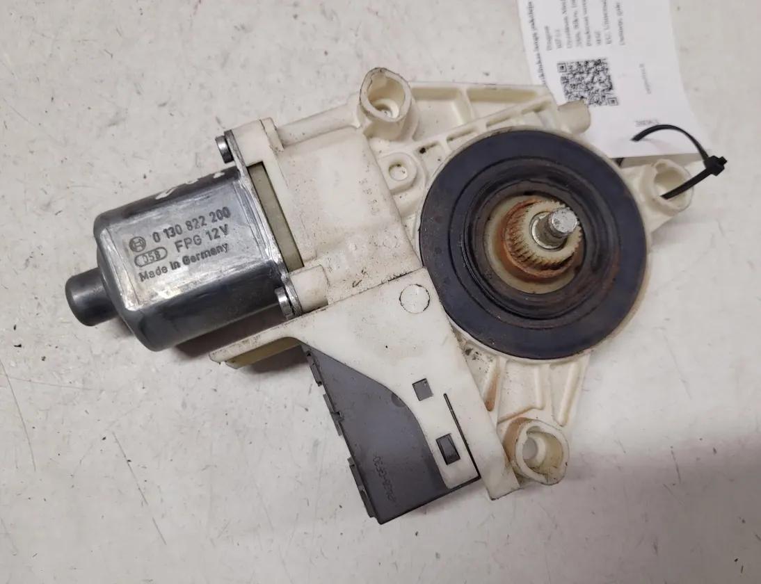 PEUGEOT 407 1 generation (2004-2010) Маторчик стеклоподъемника задней правой двери 999066103 28662085