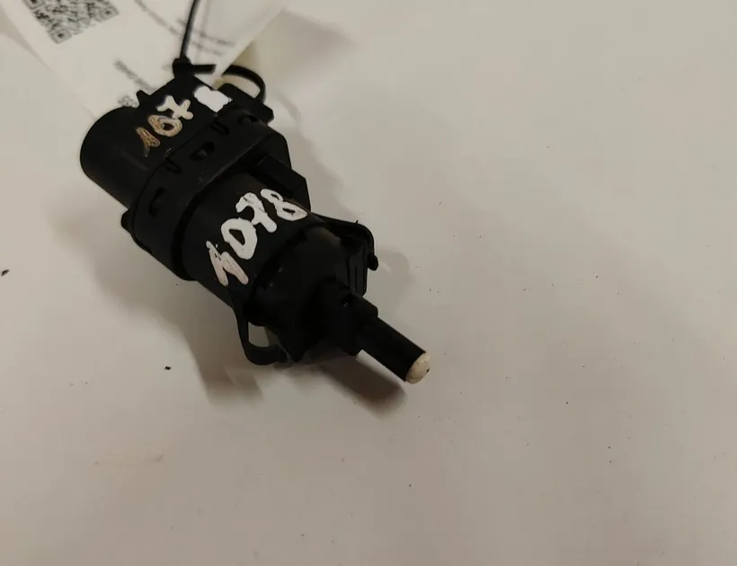 VOLVO V60 1 generation (2010-2020) Senzor brzdového pedálu 3M5T13480AC 28746208