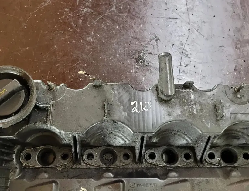 MAZDA 6 GG (2002-2007) Крышка клапана R2AA10220 28759324