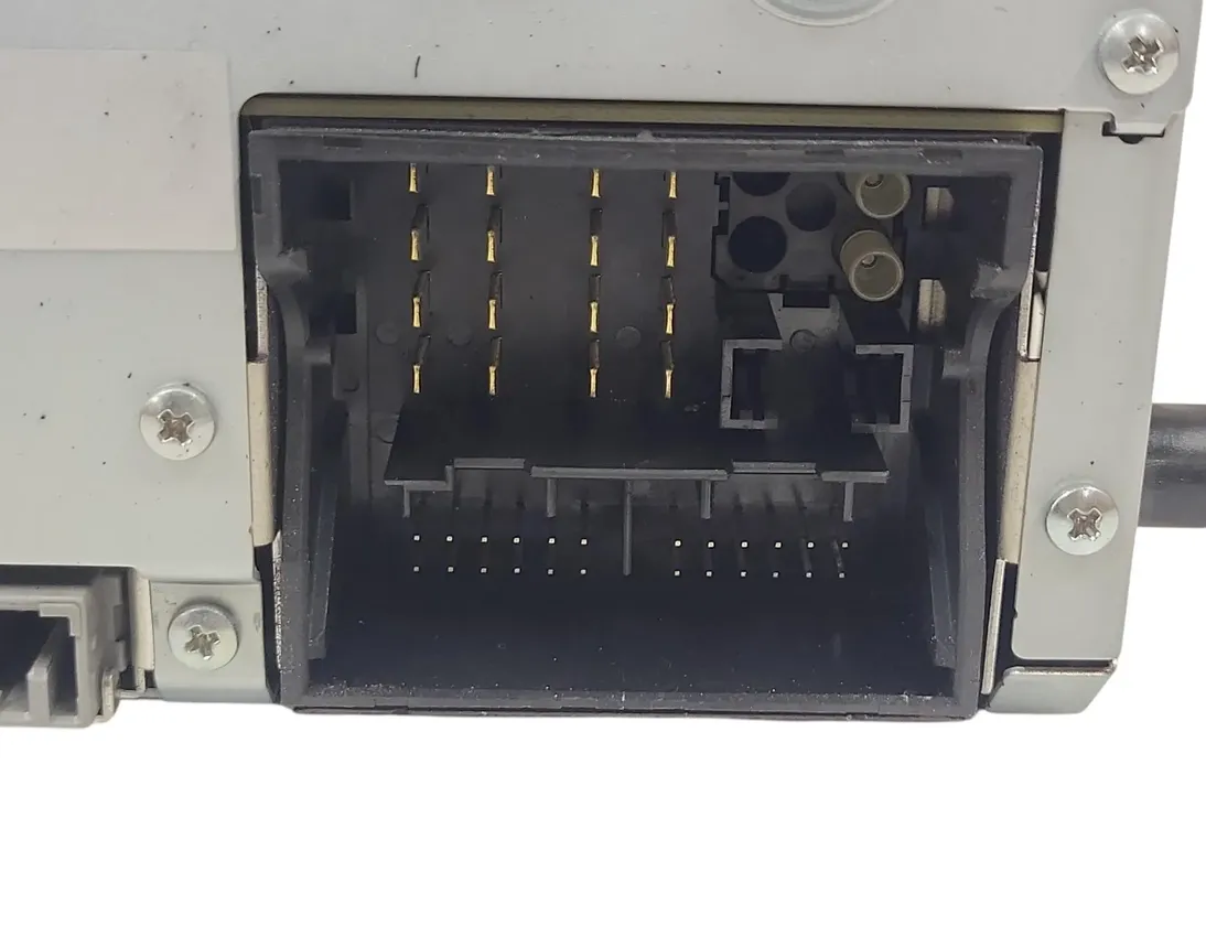 VOLVO V40 Cross Country 1 generation (2012-2020) Music Player With GPS 31667135AA 28826898