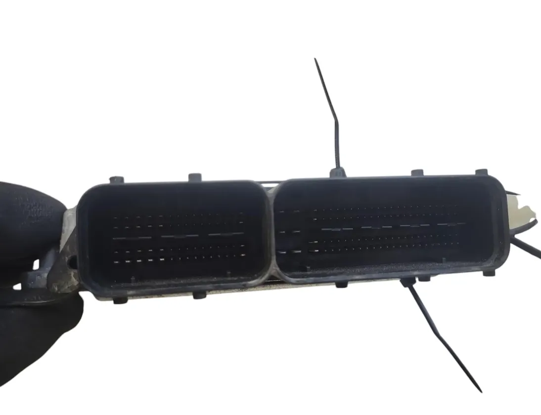 OPEL Insignia A (2008-2016) Engine Control Unit ECU 55577619 29857108