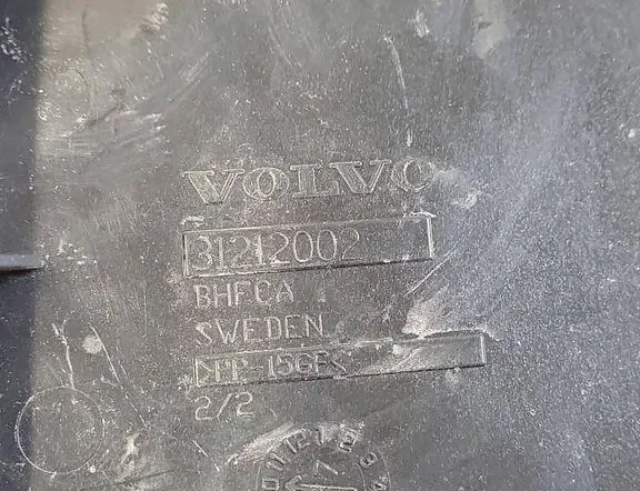 VOLVO S80 2 generation (2006-2020) Крышка аккумулятора 31212002 33250095