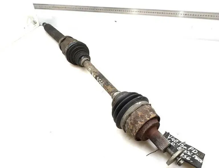 VOLVO V40 Cross Country 1 generation (2012-2020) Полуось передняя правая 33499205