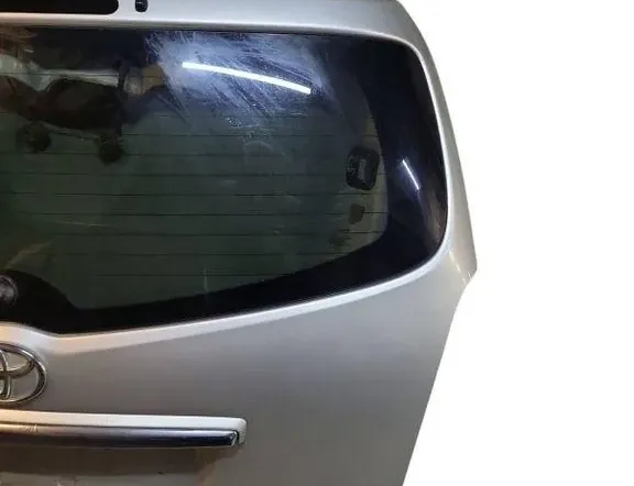 TOYOTA Verso 1 generation (2009-2015) Крышка багажника 33551015