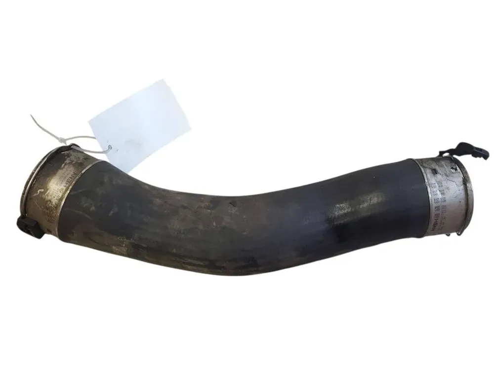 BMW 1 Series F20/F21 (2011-2020) шланг радиатора интеркулера 33580714