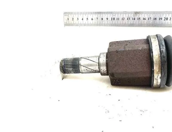 VOLVO V40 Cross Country 1 generation (2012-2020) Ľavý predný hnací hriadeľ 33581462