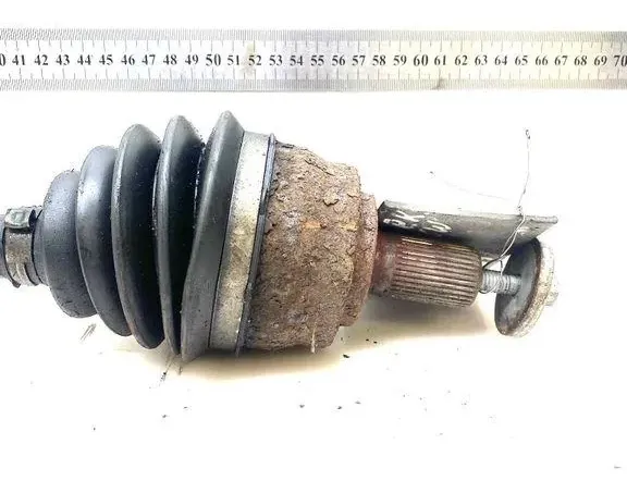 VOLVO V40 Cross Country 1 generation (2012-2020) Ľavý predný hnací hriadeľ 33581462