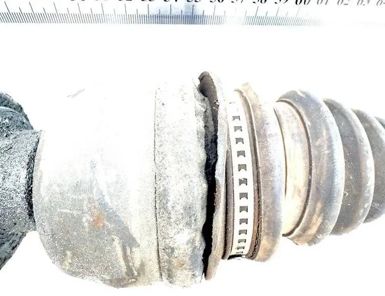 OPEL Signum C (2003-2008) Front Right Driveshaft 33586437