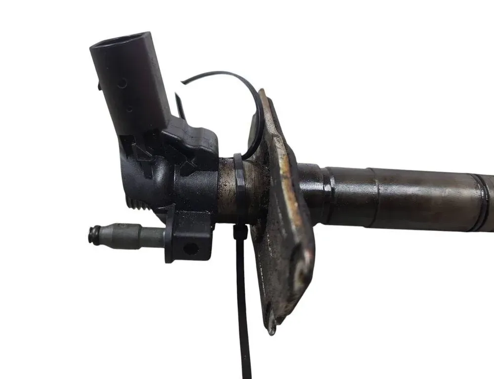 VOLKSWAGEN Passat B6 (2005-2010) Palivový vstrekovač 03L130277 34063894