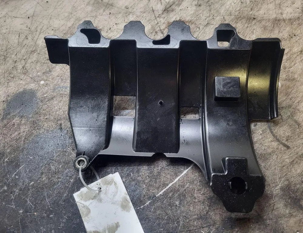 VOLKSWAGEN Passat B7 (2010-2015) Doplnkové vnútorné časti motora. 03L103623 34159615