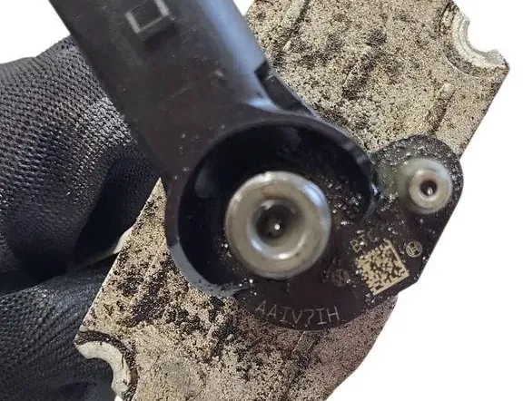 VOLKSWAGEN Scirocco 3 generation (2008-2020) Palivový vstrekovač 03L130277 34063854