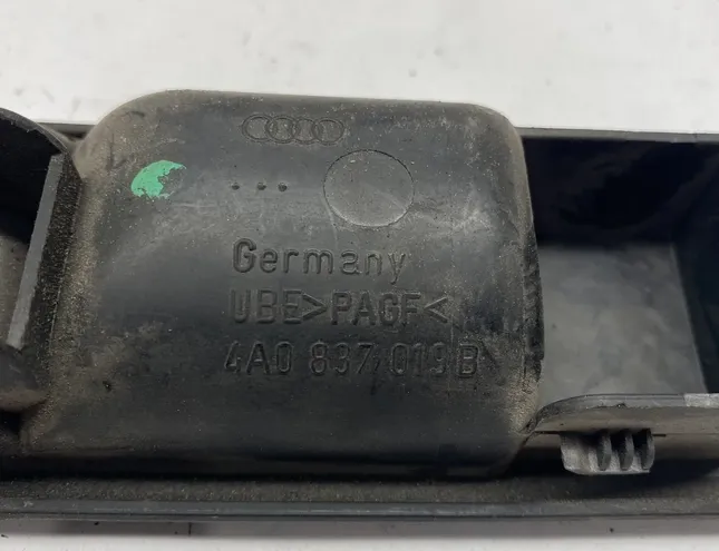AUDI A6 C4/4A (1994-1997) Other part 4A0837019B 17541544