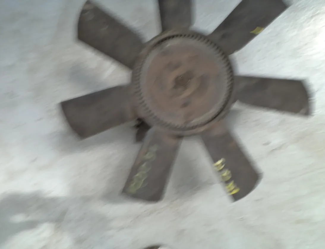 LDV Eclipse Cross 1 generation (2017-2024) Vodná pumpa 24261179