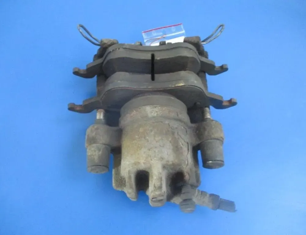 FORD Focus 1 generation (1998-2010) Ľavý predný brzdový strmeň 25613725