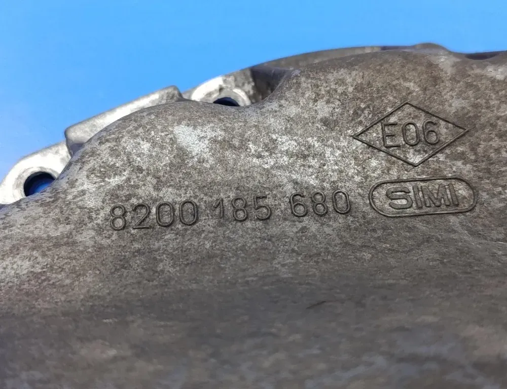 RENAULT Megane 2 generation (2002-2012) Kартер двигателя 8200185680 33503831