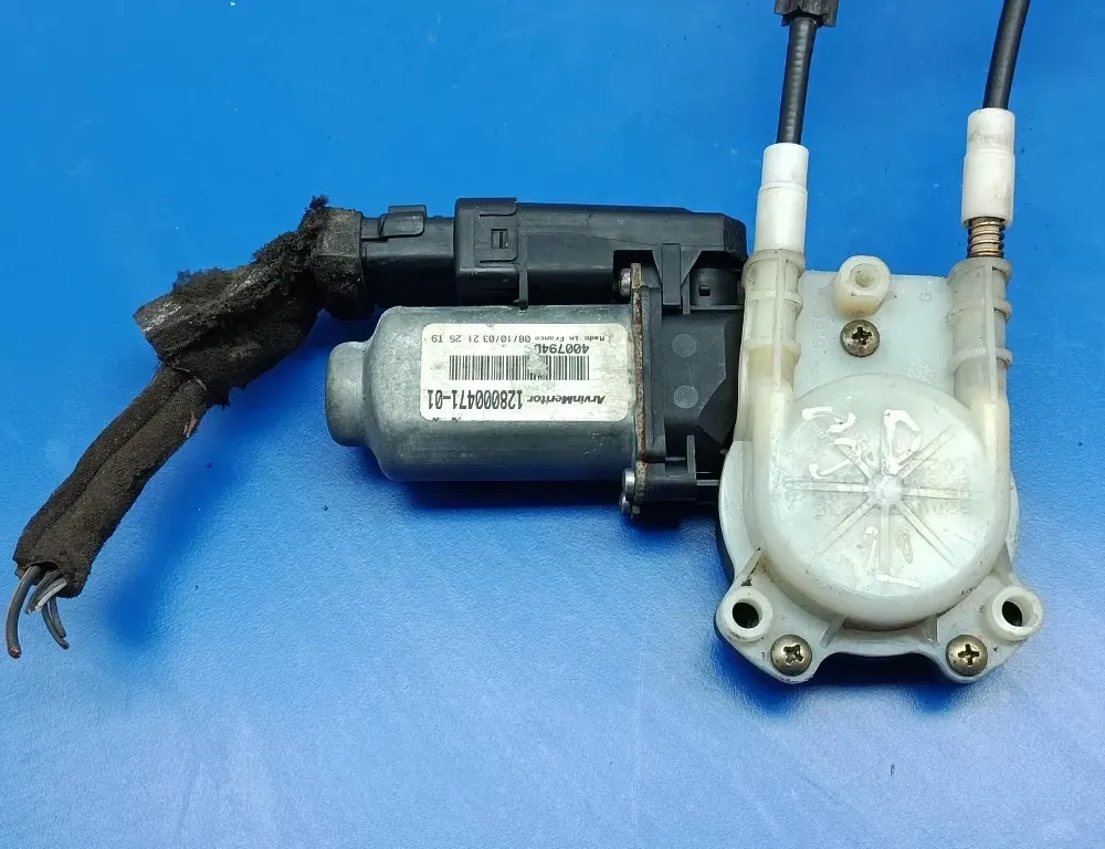 RENAULT Megane 2 generation (2002-2012) Front Left Door Window Regulator 33516453