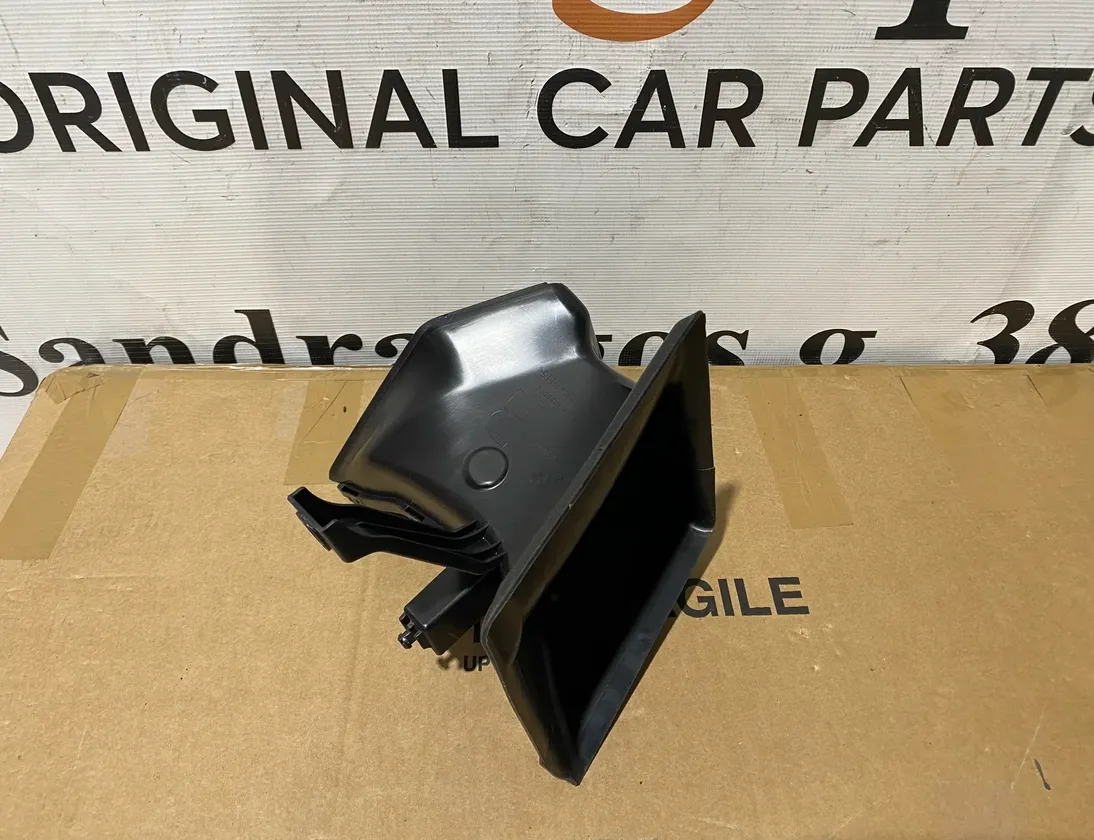 BMW X1 3 generation (U11) (2022-2023) Prevod vzduchu chladiča 51748082528 34405336