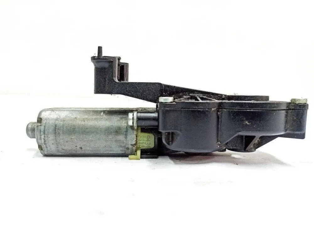 MERCEDES-BENZ R-Class W251 (2005-2017) Motor ovládania ľavého predného sedadla 82059113,94340168046H,0390203211 34026034