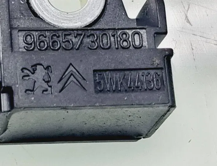 PEUGEOT 508 1 generation (2010-2020) Left Side Impact Sensor 9665730180 21320533