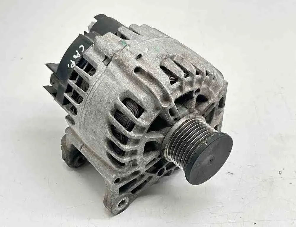 RENAULT Captur 1 generation (2013-2019) Alternátor 231007842R,2612719A,2114046159 32687910