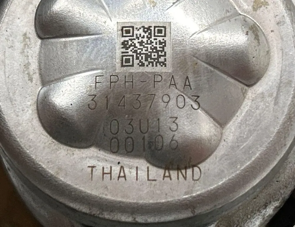 VOLVO XC60 2 generation (2017-2024) Fuel Pump 31437903 33891991