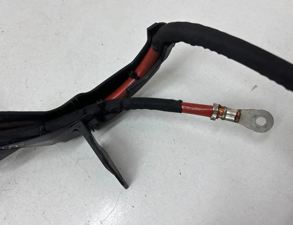 VOLVO S60 3 generation (2018-2023) Pozitívny kábel batérie 30797799,31453844 33895616