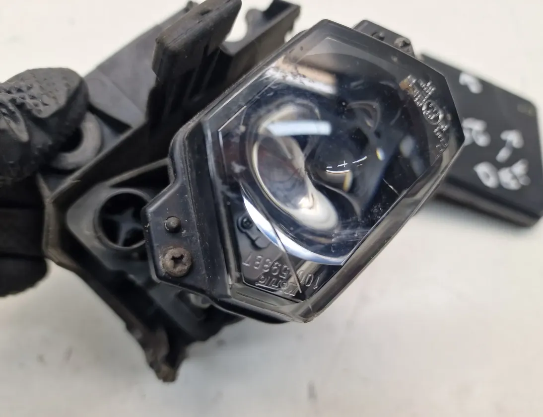 SUZUKI GSX-S Predné svetlo reflektora 35500-593B7,14204001883,100-593B7 28993172