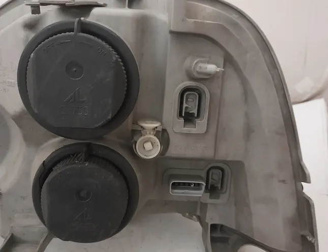 RENAULT Master 2 generation (1997-2010) Pravé predné svetlo 8200163518,41940748 22086973